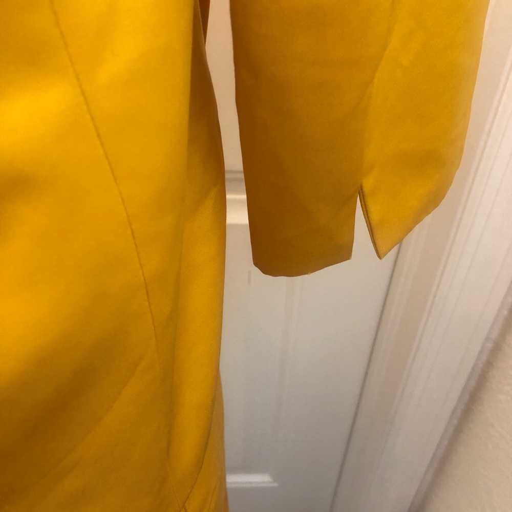 Max Mara skirt and jacket sets - Picture 5 of 16